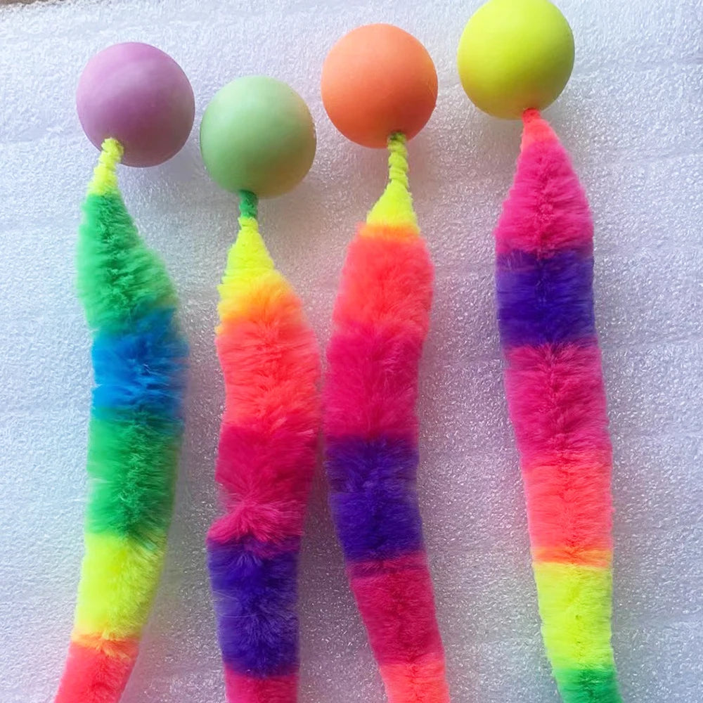 Gato brinquedos interativos cócegas gato colorido saltando bola suprimentos para animais de estimação quebra-cabeça provocando gato interior worm caterpillar brinquedo elástico